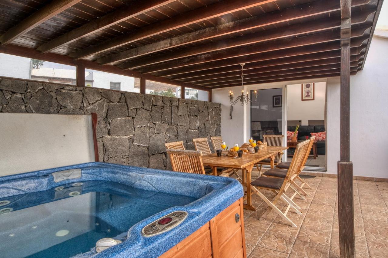 Casa El Paraiso Tias Luaran gambar